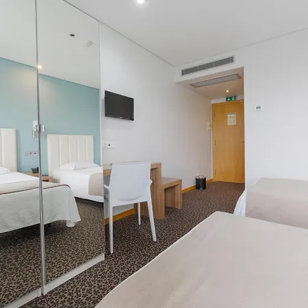 Otel Azinheira By Ridan 3*