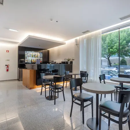 Otel Azinheira By Ridan 3*